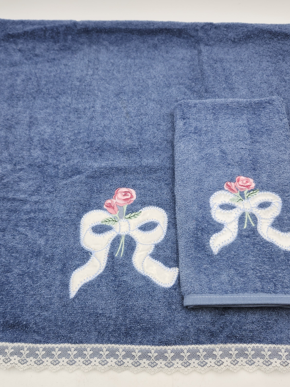 Vintage Canon Light Blue Terry Bath & Hand Towel Roses Ribbon Lace Trim